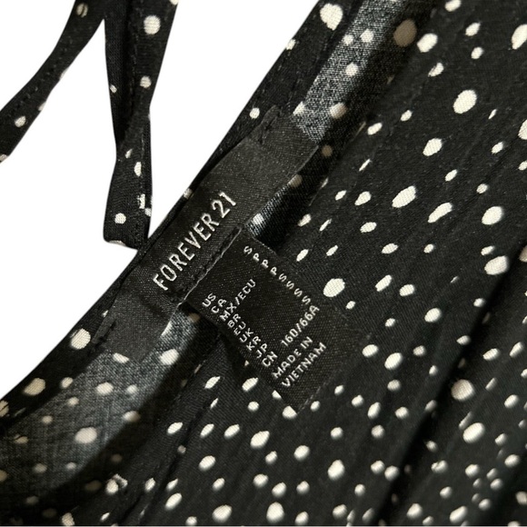 Black & white polkadot romper with button up detail, tie back detail - Picture 5 of 5